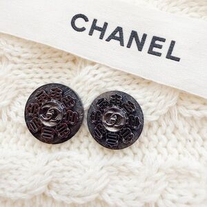 Authentic Chanel Button Set – Black CC Logo w/ Wood Backing – 2010 Era